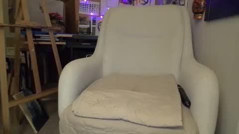 Snapshot of girlonabicycle chatting on March 5, 2:40 am Marina online show from March 5, 2:40 am