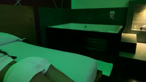 girlpinkxx online show from October 3, 6:10 am