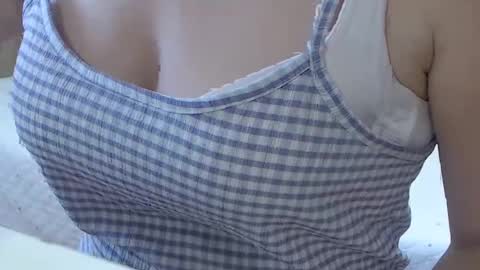 Victoria online show from November 22, 2:27 pm