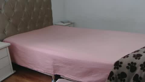 Victoria online show from December 5, 3:20 pm