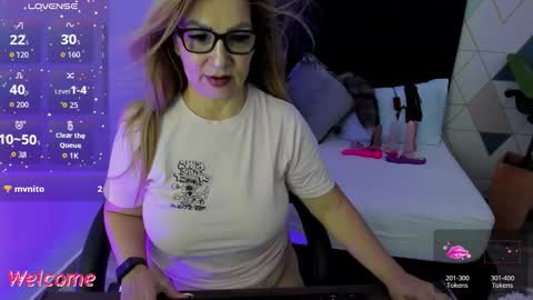 Snapshot of gisela27 chatting on November 20, 1:00 pm Gisella online show from November 20, 1:00 pm