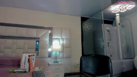 Snapshot of gisele_fox chatting on March 5, 11:16 pm Gisel online show from March 5, 11:16 pm