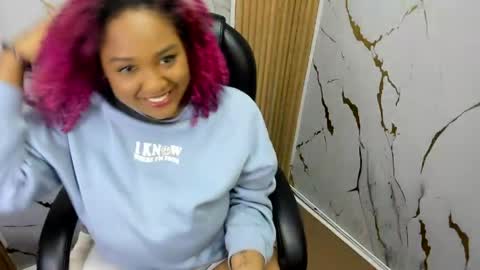 Snapshot of gisselle_hh chatting on May 23, 2:54 pm Gisselle online show from May 23, 2:54 pm