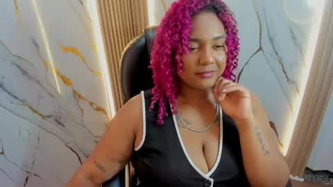 Snapshot of gisselle_hh chatting on May 25, 3:18 pm Gisselle online show from May 25, 3:18 pm