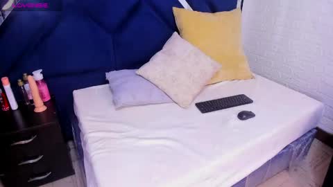 Snapshot of gisselle_hh chatting on May 27, 2:58 pm Gisselle online show from May 27, 2:58 pm