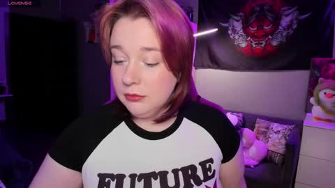 AlexaMillis online show from October 18, 9:15 pm