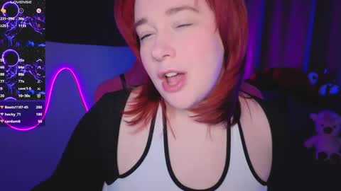 Snapshot of gitera_ chatting on April 9, 10:15 pm AlexaMillis online show from April 9, 10:15 pm