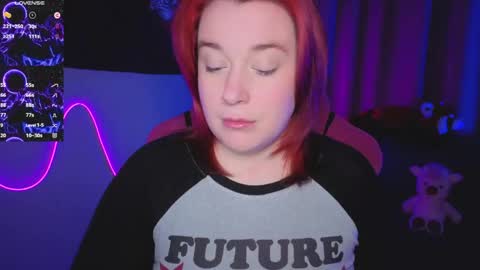Snapshot of gitera_ chatting on April 16, 9:37 pm AlexaMillis online show from April 16, 9:37 pm
