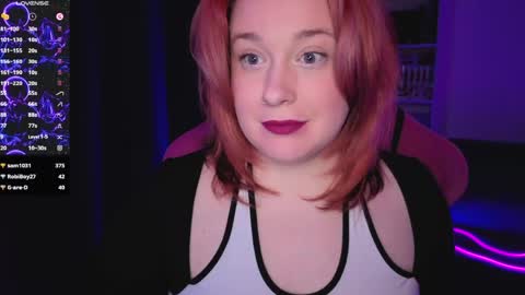 Snapshot of gitera_ chatting on May 4, 9:33 pm AlexaMillis online show from May 4, 9:33 pm