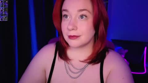 Snapshot of gitera_ chatting on May 19, 9:43 pm AlexaMillis online show from May 19, 9:43 pm