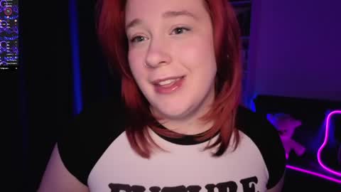 Snapshot of gitera_ chatting on May 25, 9:32 pm AlexaMillis online show from May 25, 9:32 pm