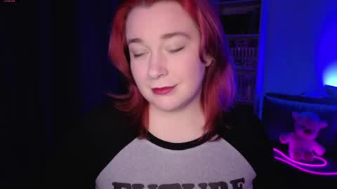 Snapshot of gitera_ chatting on May 31, 9:16 pm AlexaMillis online show from May 31, 9:16 pm