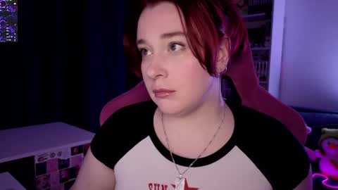 Snapshot of gitera_ chatting on July 30, 9:25 pm AlexaMillis online show from July 30, 9:25 pm