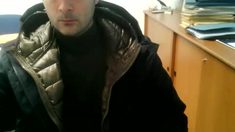 Snapshot of giuseppevai1 chatting on March 17, 8:50 am giuseppevai1 online show from March 17, 8:50 am