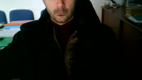 Snapshot of giuseppevai1 chatting on March 31, 7:53 am giuseppevai1 online show from March 31, 7:53 am