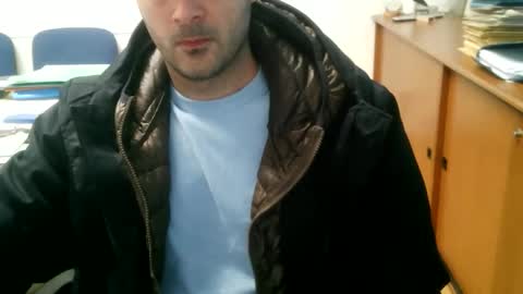 Snapshot of giuseppevai1 chatting on April 3, 4:05 pm giuseppevai1 online show from April 3, 4:05 pm