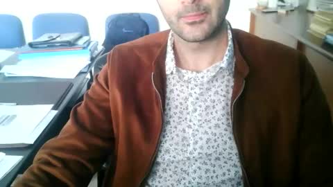 Snapshot of giuseppevai1 chatting on April 13, 7:14 am giuseppevai1 online show from April 13, 7:14 am