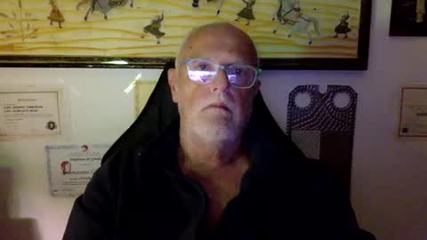 Snapshot of giutomma930394 chatting on April 30, 11:42 pm giutomma930394 online show from April 30, 11:42 pm