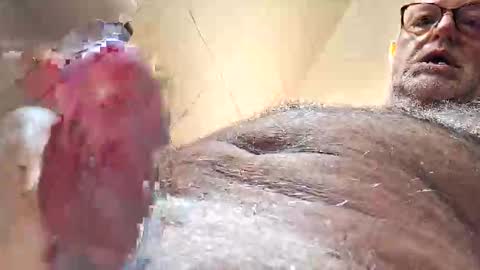 Snapshot of giutomma930394 chatting on May 25, 7:58 am giutomma930394 online show from May 25, 7:58 am