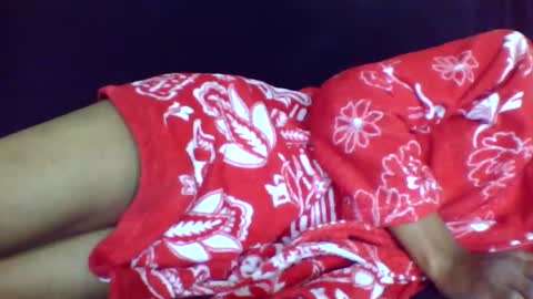 Snapshot of give_us_pleasure chatting on November 19, 6:35 am give_us_pleasure online show from November 19, 6:35 am