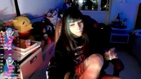 Snapshot of givenom chatting on June 26, 3:11 am dirtyvenom online show from June 26, 3:11 am