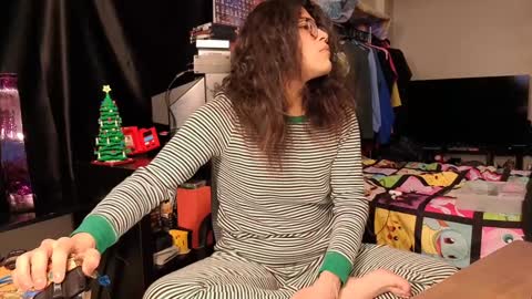 glaceon9 online show from January 21, 11:46 am