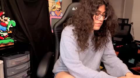 glaceon9 online show from November 16, 4:07 am