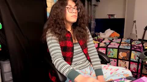 glaceon9 online show from November 30, 7:01 am