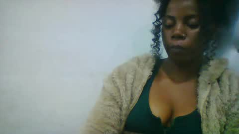 Snapshot of gladie46 chatting on July 21, 5:37 pm gladie46 online show from July 21, 5:37 pm