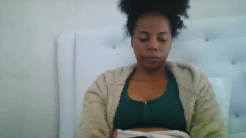 Snapshot of gladie46 chatting on July 24, 10:46 am gladie46 online show from July 24, 10:46 am