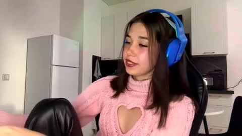 Snapshot of gladysgoodness chatting on October 22, 1:00 pm Ann online show from October 22, 1:00 pm