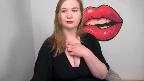 Snapshot of glamorousnikki chatting on October 28, 4:53 pm Nikki online show from October 28, 4:53 pm