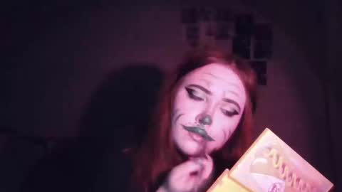 Snapshot of glamour_rebel chatting on December 14, 12:10 pm glamour_rebel online show from December 14, 12:10 pm