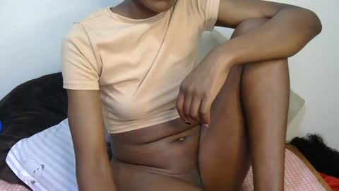 Snapshot of glamtashy chatting on June 12, 9:52 am Tashy online show from June 12, 9:52 am