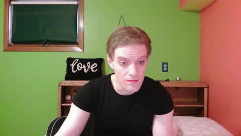 Snapshot of glamtransgoddess15 chatting on January 18, 5:17 pm glam trans goddess online show from January 18, 5:17 pm