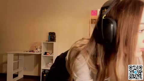 Snapshot of glennbloebaum chatting on December 5, 11:08 am Catalina online show from December 5, 11:08 am