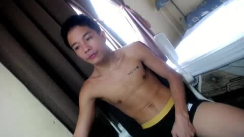 glenndou_daxs online show from December 5, 6:11 am