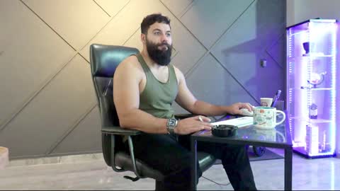 Snapshot of glennmasters chatting on December 11, 6:47 am Matthew .. for short call me Matt online show from December 11, 6:47 am
