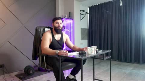 Snapshot of glennmasters chatting on December 17, 8:01 am Matthew .. for short call me Matt online show from December 17, 8:01 am