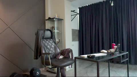 Snapshot of glennmasters chatting on December 20, 6:50 am Matthew .. for short call me Matt online show from December 20, 6:50 am