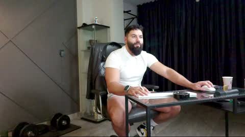 Snapshot of glennmasters chatting on December 21, 4:09 am Matthew .. for short call me Matt online show from December 21, 4:09 am