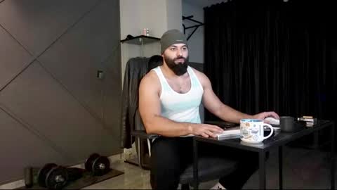 Snapshot of glennmasters chatting on December 24, 4:19 pm Matthew .. for short call me Matt online show from December 24, 4:19 pm