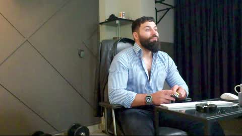 Snapshot of glennmasters chatting on December 28, 9:51 pm Matthew .. for short call me Matt online show from December 28, 9:51 pm