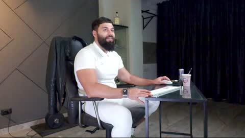 Snapshot of glennmasters chatting on January 4, 5:37 am Matthew .. for short call me Matt online show from January 4, 5:37 am