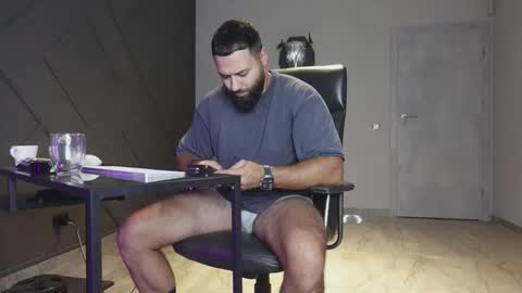 Matthew .. for short call me Matt online show from October 7, 9:23 pm