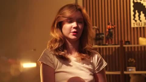 Snapshot of glimmerwave chatting on April 4, 6:38 pm Gracia online show from April 4, 6:38 pm