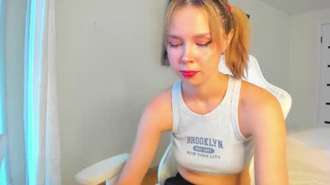 Sara online show from June 16, 4:04 am
