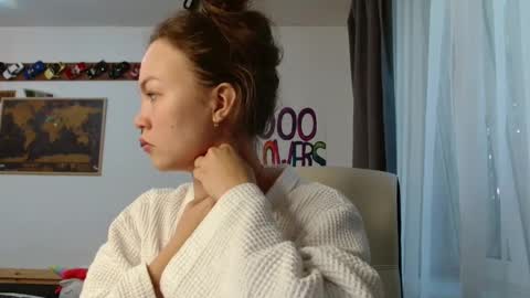 glitter_doll online show from September 26, 11:03 am