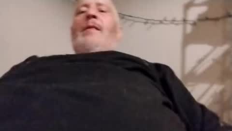 Snapshot of glizzy4u chatting on October 7, 8:22 am glizzy4u online show from October 7, 8:22 am