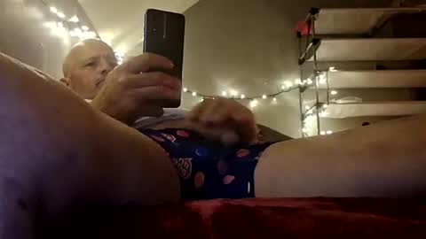 Snapshot of glizzy4u chatting on October 22, 10:59 am glizzy4u online show from October 22, 10:59 am